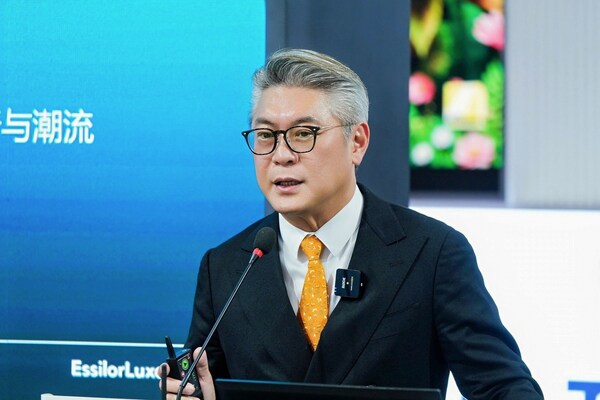 依视路陆逊梯卡大中华区专业视觉健康总裁林国樑致辞