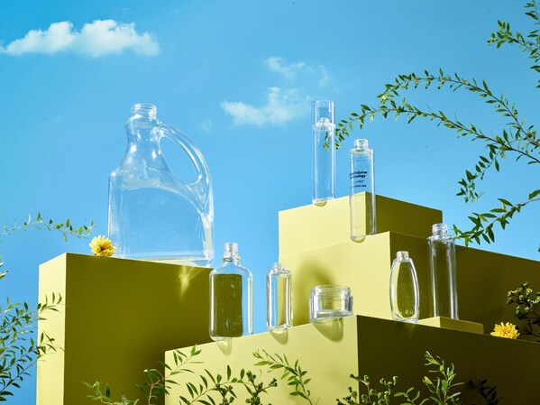 采用SK化学ECOTRIA CLARO 300制成的化妆品容器及大容量容器