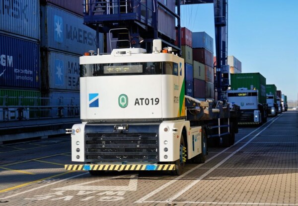 Q-Truck在英国费利克斯托港作业(图源:Port of Felixstowe官网) Q-Truck在英国费利克斯托港作业(图源:Port of Felixstowe官网)