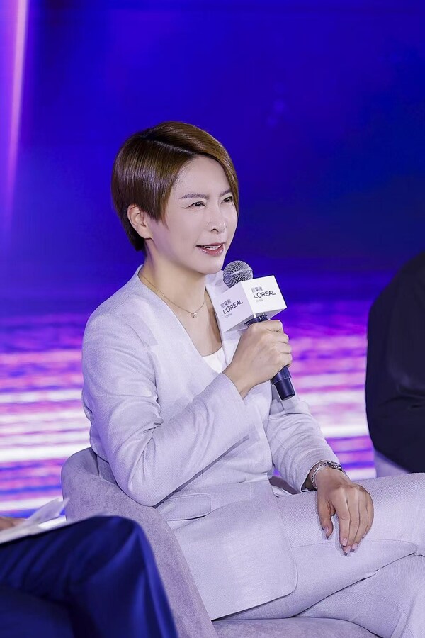 欧莱雅北亚及中国首席增长官、欧莱雅百库总经理黄冰榕