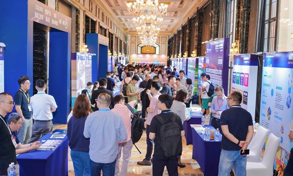 飞凯材料出席2026中国涂料油墨峰会 飞凯材料出席2026中国涂料油墨峰会