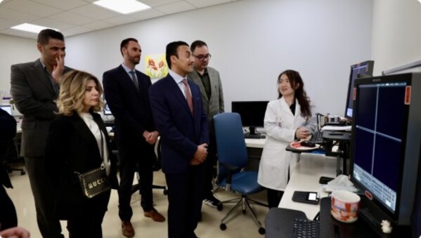 Almoosa医疗集团一行参访嘉会国际医院AI应用情况