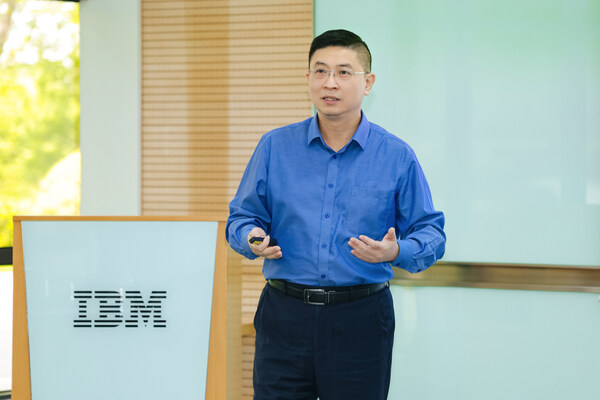 IBM大中华区存储事业部总经理 吴磊 IBM大中华区存储事业部总经理 吴磊
