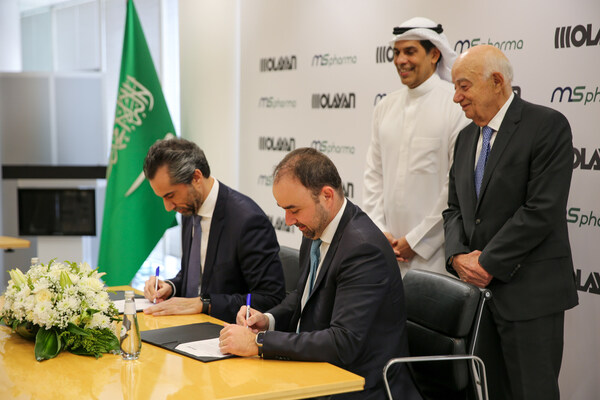 Officials from MS Pharma and Olayan Financing Company during the signing ceremony announcing OFC’s partnership with MS Pharma. Officials from MS Pharma and Olayan Financing Company during the signing ceremony announcing OFC’s partnership with MS Pharma.