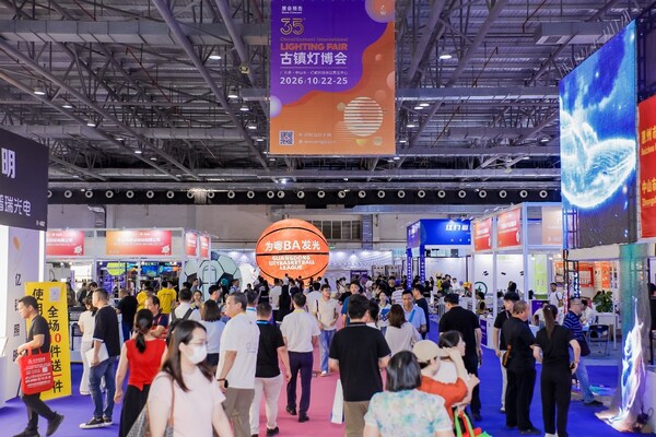 展会首日客流火爆 展会首日客流火爆