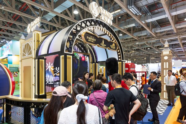 金沙中国作为澳门会展业的积极推动者,多年来充分发挥旗下世界级综合旅游休闲设施的优势,为澳门提升举办大型会展活动的承载能力及竞争力。截至目前,公司在澳门累计举办近12,800项会展活动,共吸引来自全球一共逾1,570万人次参展,持续推动澳门成为大中华、亚洲、以至全球的重要会展旅游目的地之一。(图为第十四届澳门国际旅游(产业)博览会(2026) 金沙中国作为澳门会展业的积极推动者,多年来充分发挥旗下世界级综合旅游休闲设施的优势,为澳门提升举办大型会展活动的承载能力及竞争力。截至目前,公司在澳门累计举办近12,800项会展活动,共吸引来自全球一共逾1,570万人次参展,持续推动澳门成为大中华、亚洲、以至全球的重要会展旅游目的地之一。(图为第十四届澳门国际旅游(产业)博览会(2026)