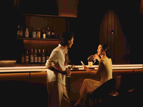 4. Pullman Hotel Dining Experience - 'Unexpected Pairings' Bar Scene