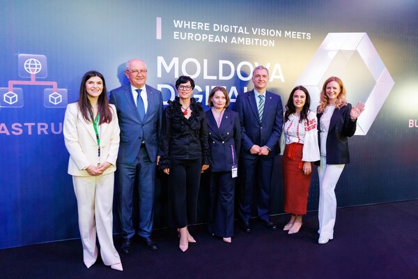 欧盟扩大事务专员Marta Kos、摩尔多瓦共和国总理Alexandru Munteanu以及摩尔多瓦政府和私营部门的领导人出席了在基希讷乌举行的2026年摩尔多瓦数字峰会。 欧盟扩大事务专员Marta Kos、摩尔多瓦共和国总理Alexandru Munteanu以及摩尔多瓦政府和私营部门的领导人出席了在基希讷乌举行的2026年摩尔多瓦数字峰会。