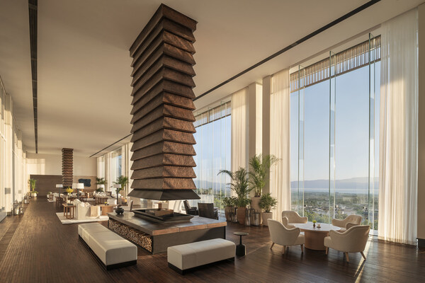 Lobby with Erhai Lake views