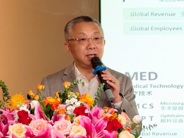 卡尔蔡司（上海）管理有限公司副总裁 平颉
