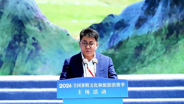 热雪奇迹总裁刘文生进行正式发布