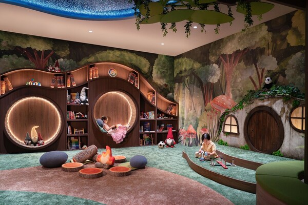 Reading Nooks and Plush Seating Corner in Gnomey Hollows, PARKROYAL COLLECTION Marina Bay, Singapore Reading Nooks and Plush Seating Corner in Gnomey Hollows, PARKROYAL COLLECTION Marina Bay, Singapore