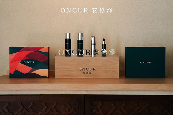 了不起的油橄榄叶:安修泽陇南溯源,解构1瓶精华背后的科学与信仰